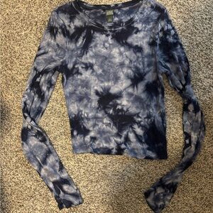 Wild Fable Blue and White Tie-Dye Long Sleeve Tee